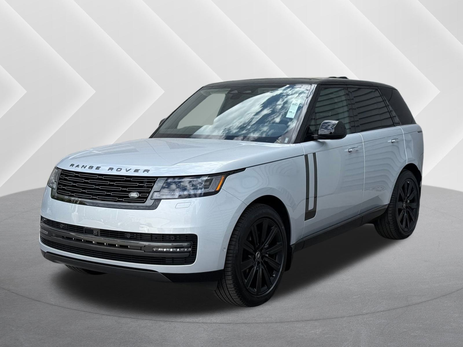 2025 Land Rover Range Rover SE's photo