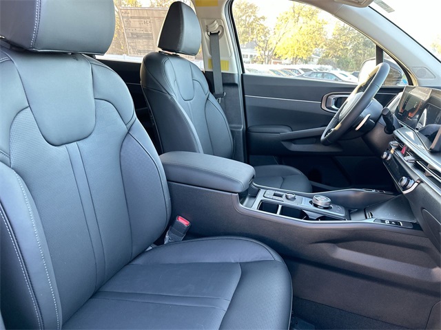2025 Kia Sorento Hybrid EX photo 32