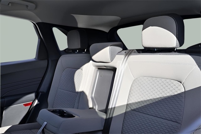 2022 Ford Escape SE photo 2