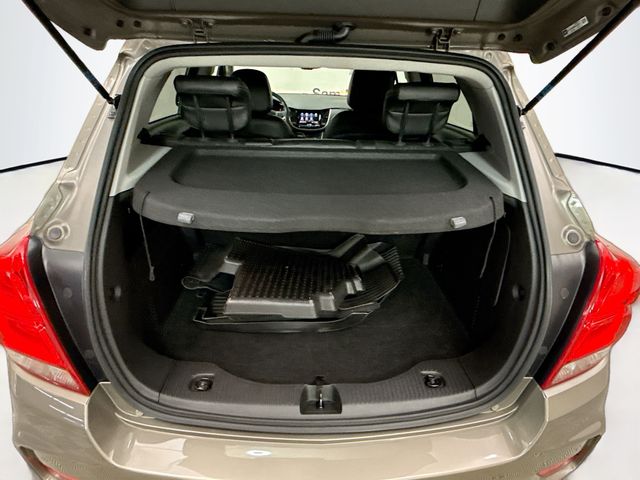 2021 Chevrolet Trax LT photo 22