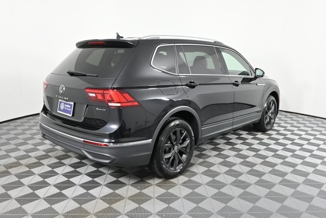 2024 Volkswagen Tiguan SE Wolfsburg Edition photo 10