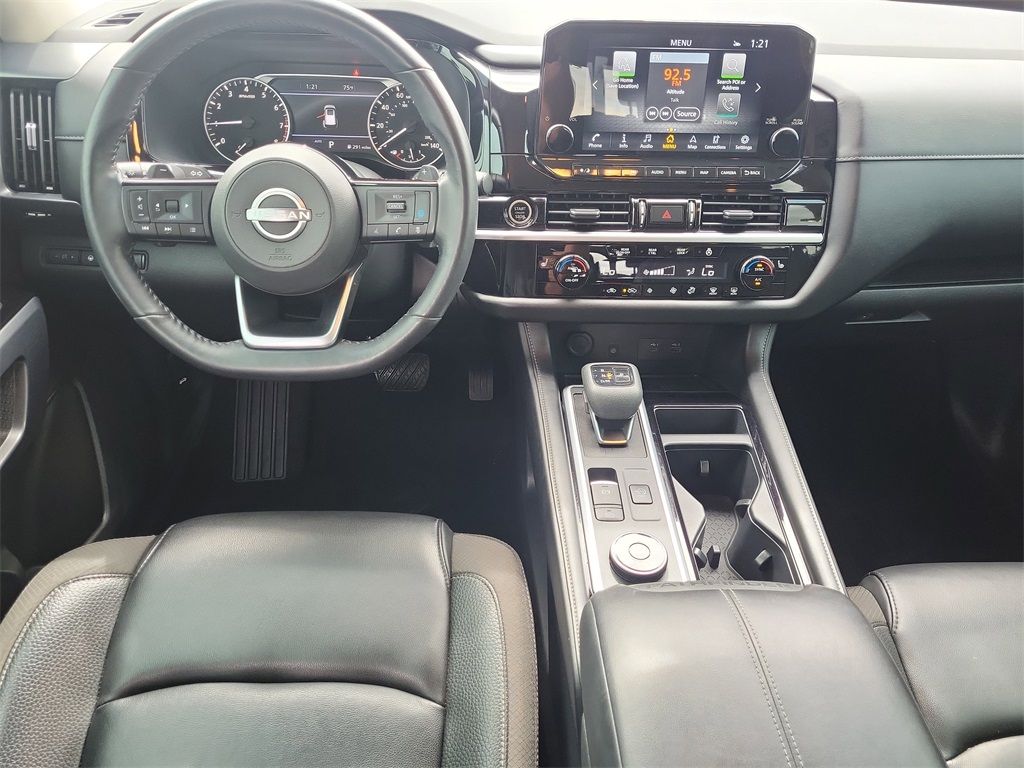 2023 Nissan Pathfinder SL photo 11