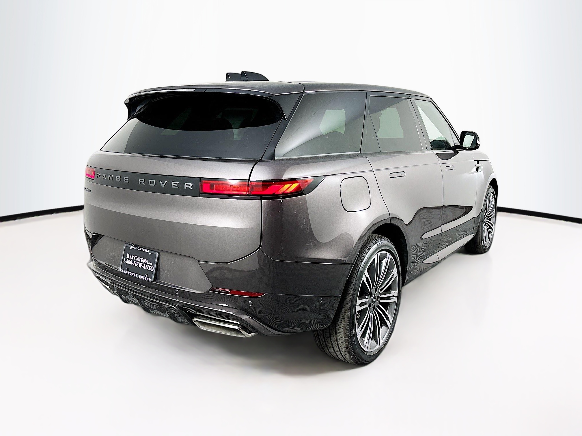 2025 Land Rover Range Rover Sport SE photo 4