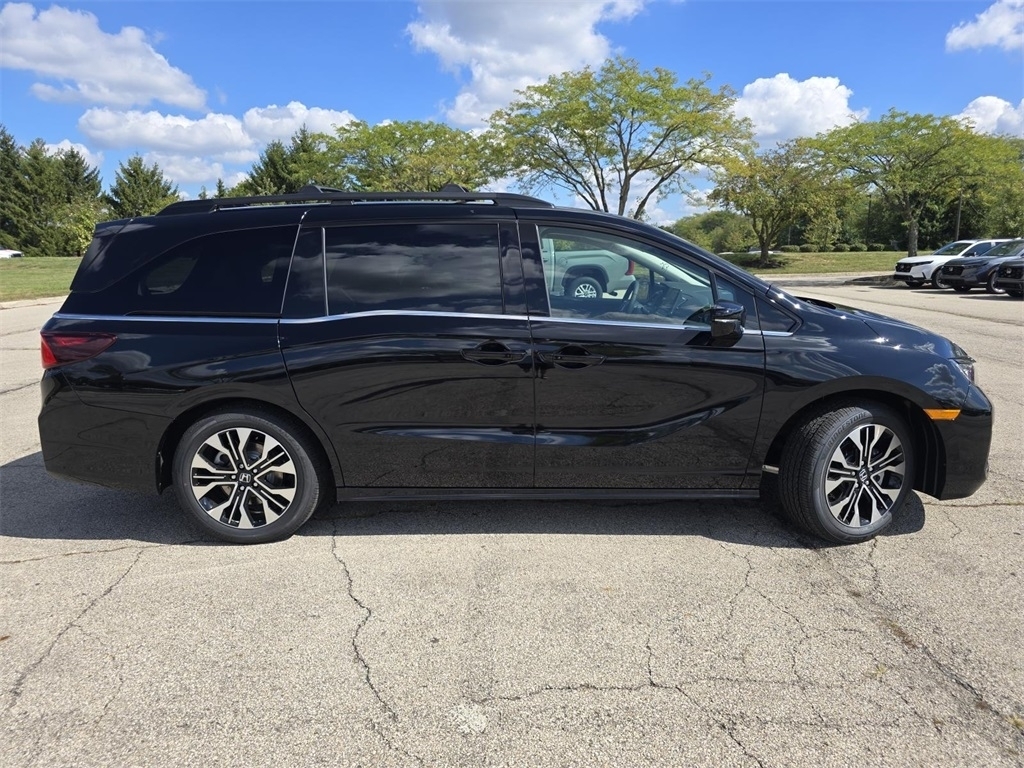 2026 Honda Odyssey Elite photo 16