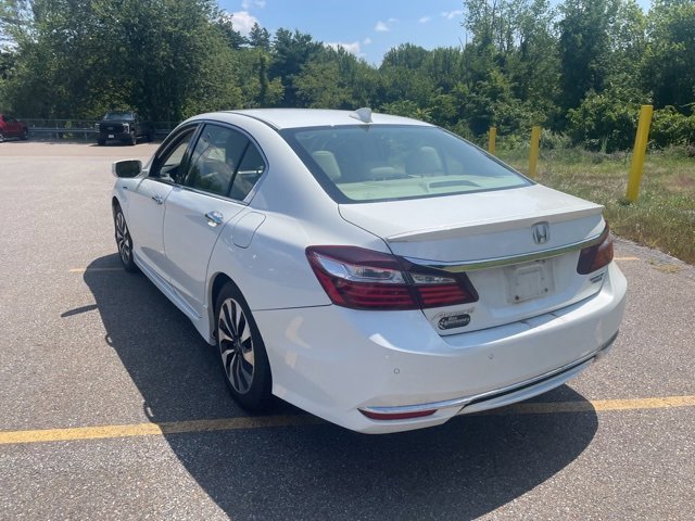 2017 Honda Accord Hybrid Touring photo 3