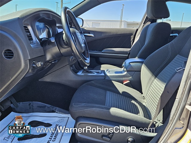 2023 Dodge Charger SXT photo 4