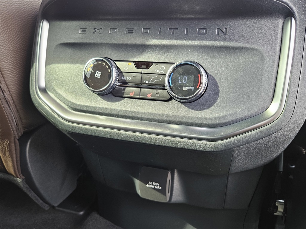 2025 Ford Expedition King Ranch photo 33