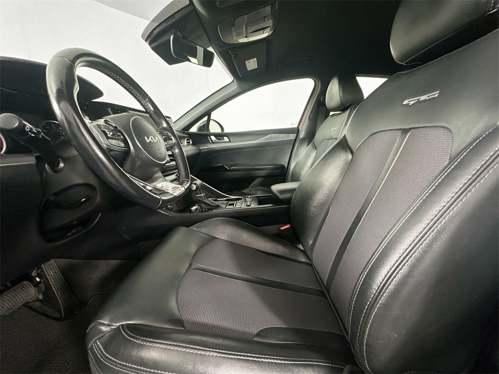 2022 Kia K5 GT-Line photo 13