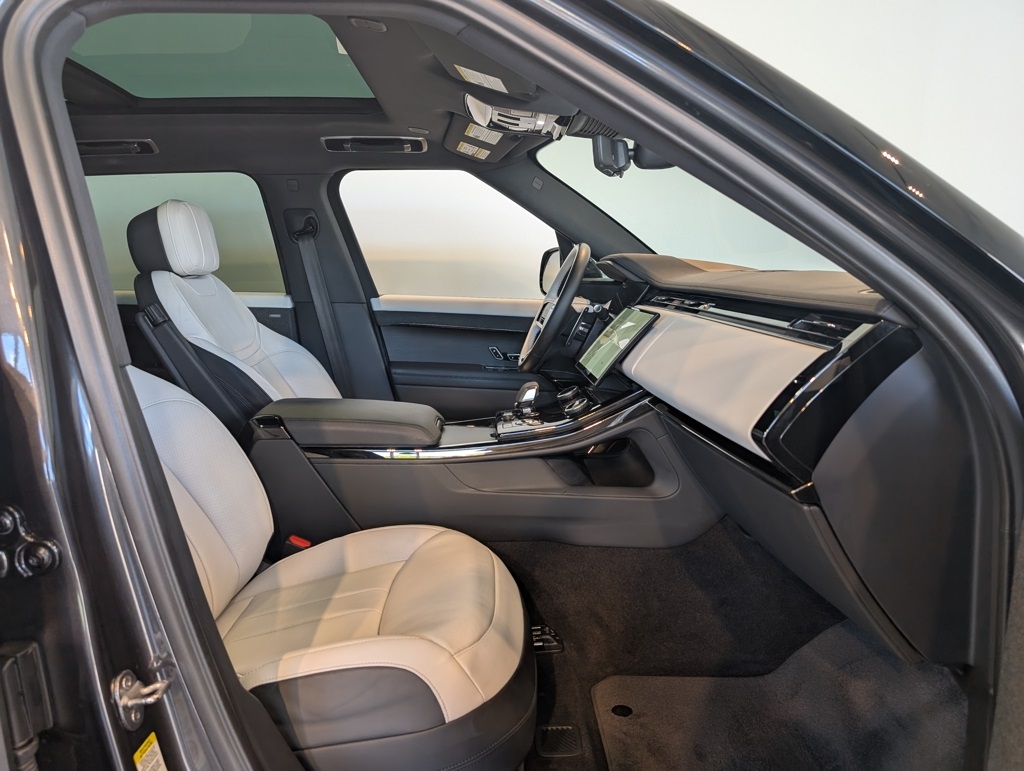 2023 Land Rover Range Rover Sport SE photo 27