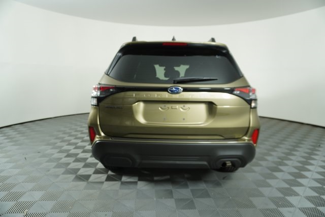 2025 Subaru Forester Premium photo 4