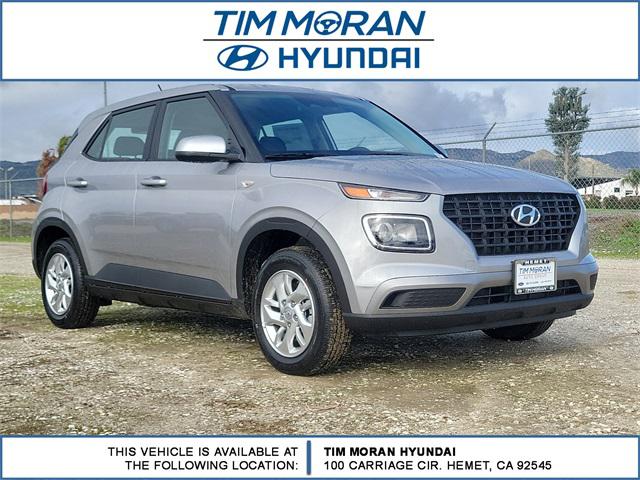 2026 Hyundai Venue SE's photo