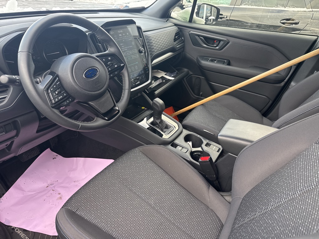 2025 Subaru Forester Premium Base photo 2