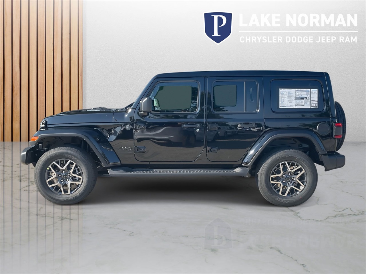 2025 Jeep Wrangler Sahara photo 5