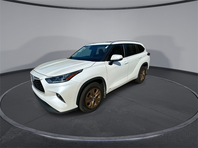 2023 Toyota Highlander Hybrid Bronze Edition photo 4