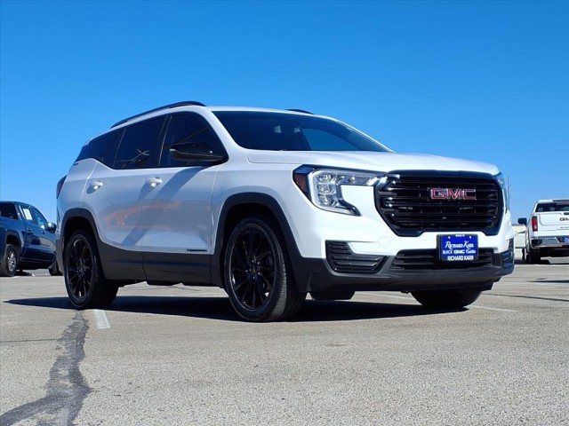2023 GMC Terrain SLE's photo