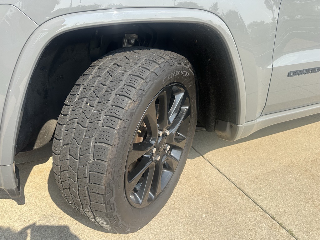 2019 Jeep Grand Cherokee Altitude photo 14
