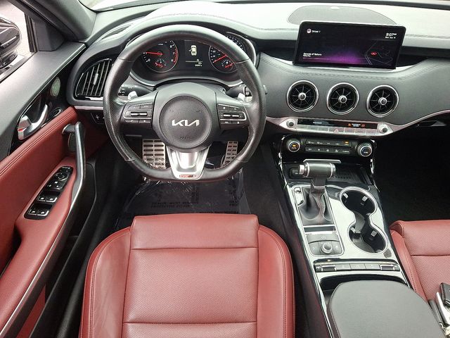 2022 Kia Stinger GT-Line photo 12
