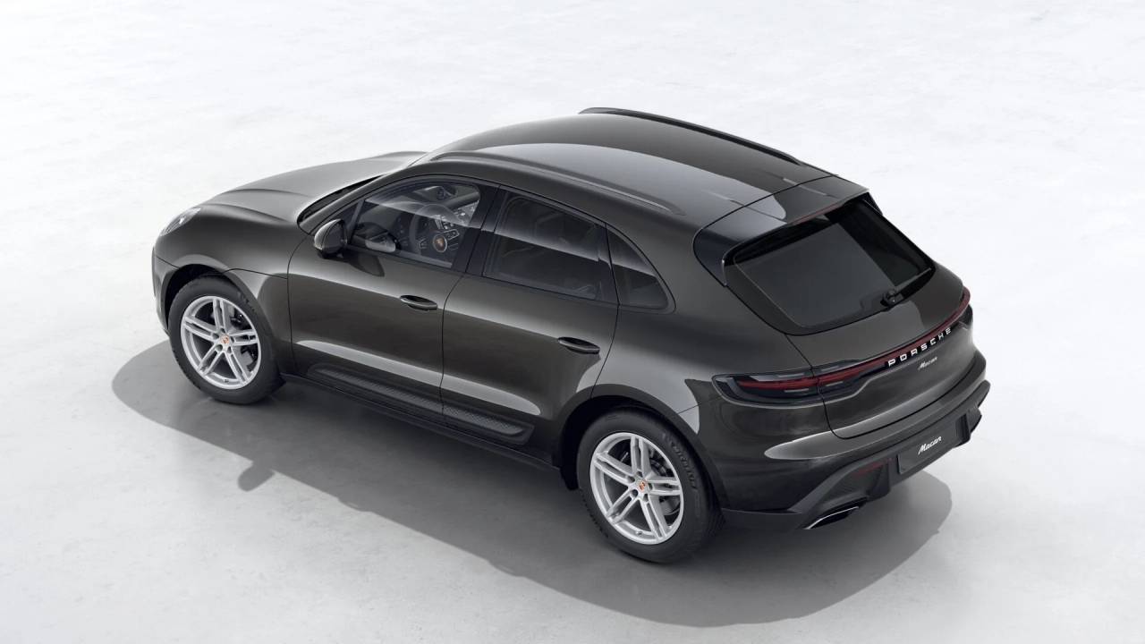 2026 Porsche Macan T photo 3