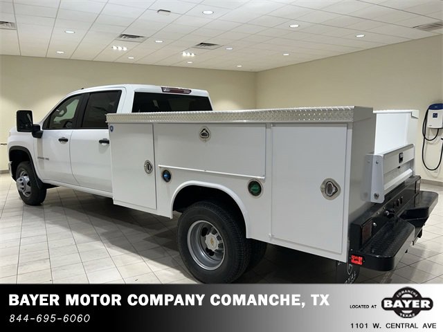2025 Chevrolet Silverado 3500HD Work Truck photo 2