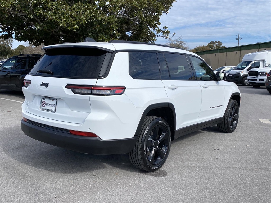 2025 Jeep Grand Cherokee Altitude X photo 5