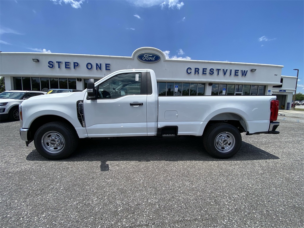 2025 Ford F-250 photo 4