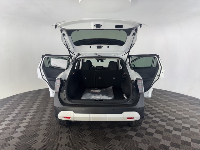 2026 Nissan Kicks SV photo 14