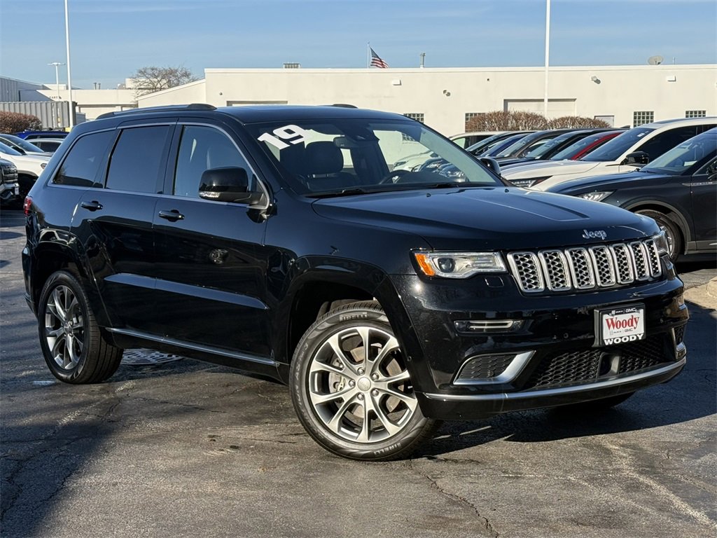 2019 JEEP GRAND CHEROKEE - Image 1
