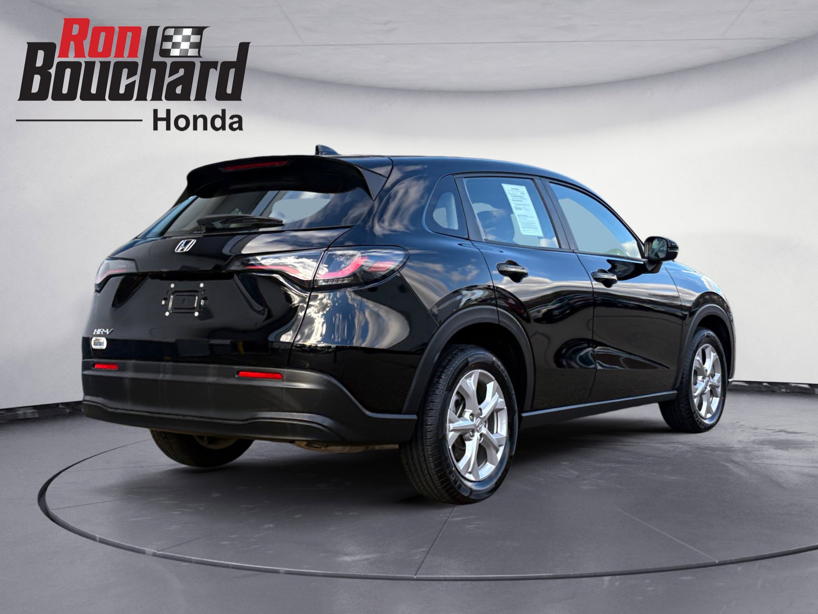 2023 Honda HR-V LX photo 2