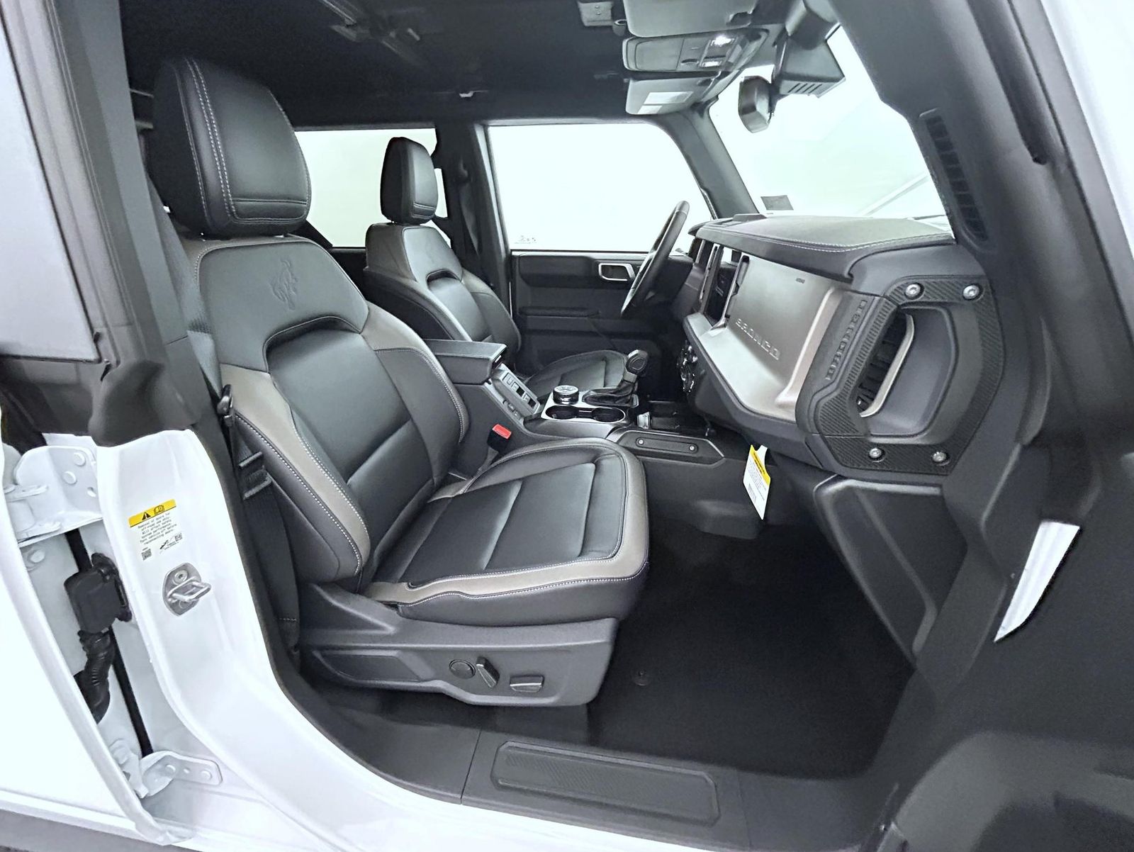 2025 Ford Bronco Outer Banks photo 15