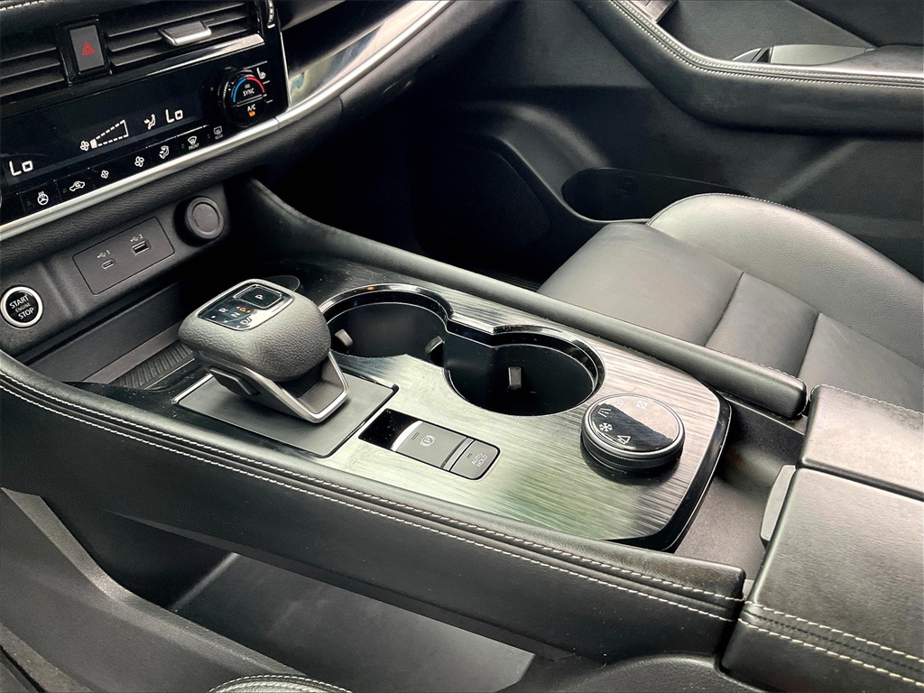 2023 Nissan Rogue SL photo 18