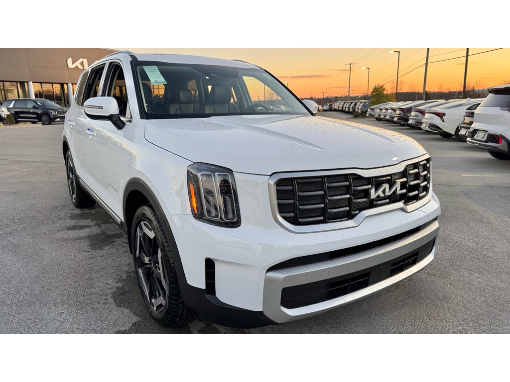 2025 Kia Telluride S's photo