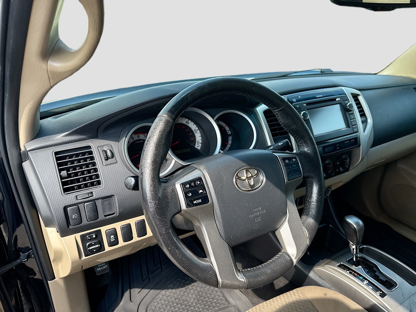 2013 Toyota Tacoma PreRunner photo 9