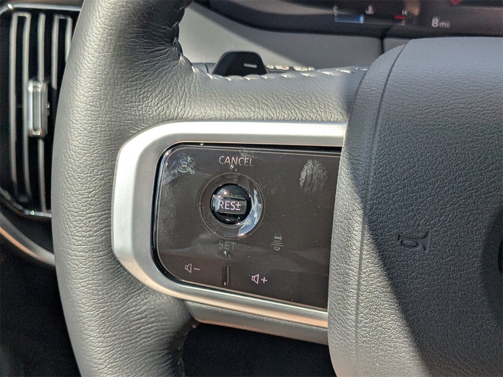 2026 Nissan Armada SV photo 22