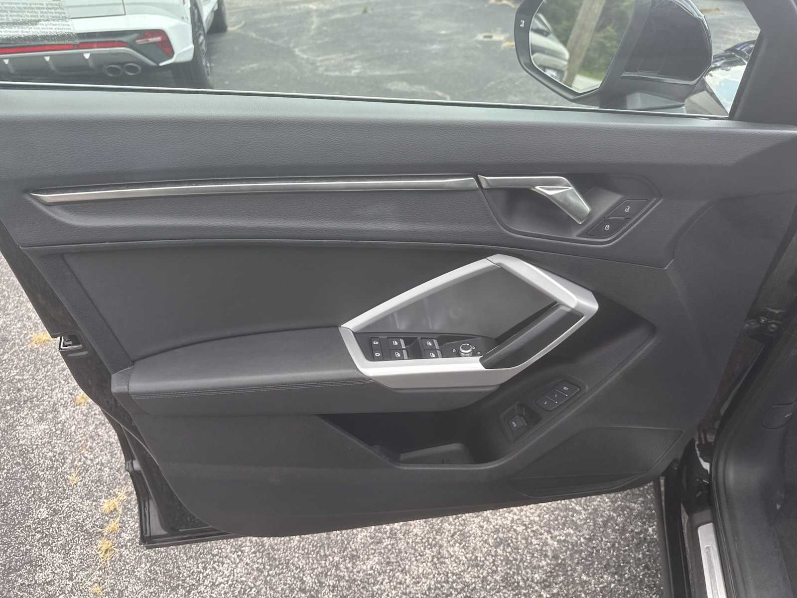 2024 Audi Q3 S line Premium photo 23