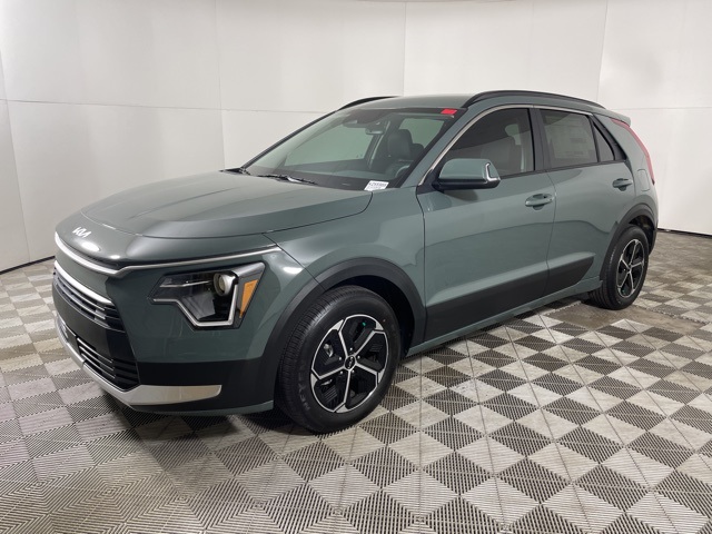 2025 Kia Niro EX photo 3