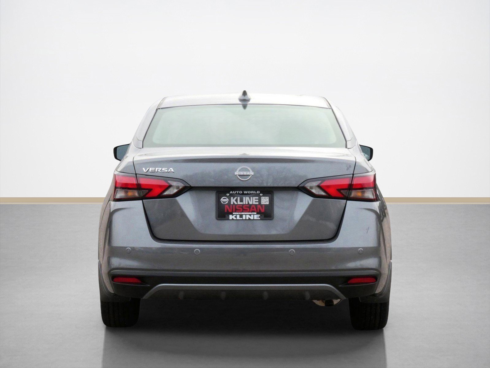 2025 Nissan Versa 1.6 SV photo 3