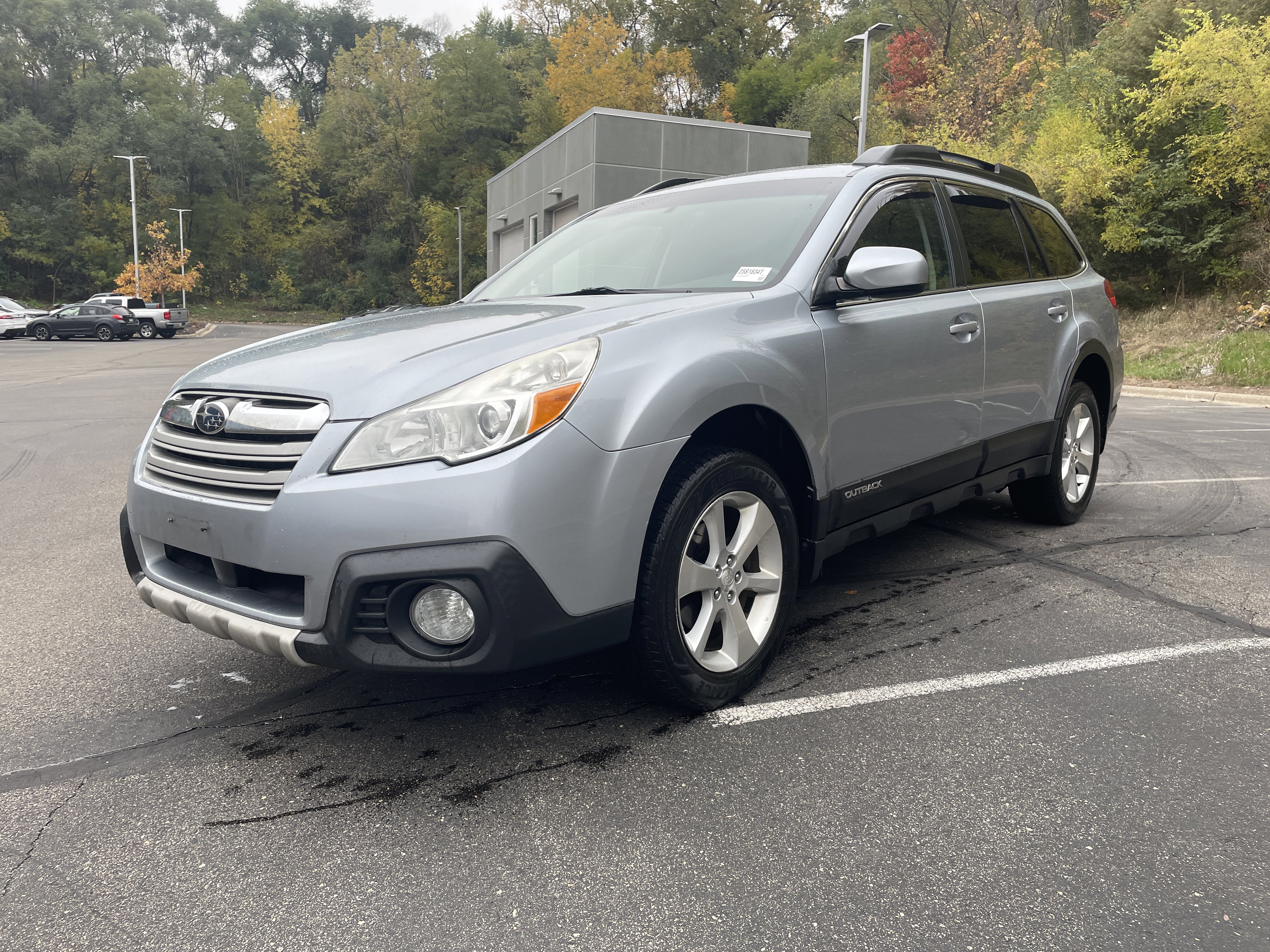 Used 2014 Subaru Outback 2.5i Limited with VIN 4S4BRCKC4E3232237 for sale in South Saint Paul, Minnesota