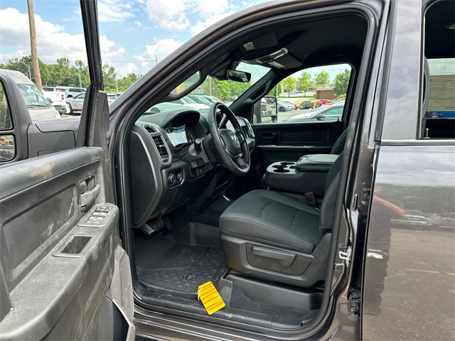 2025 Ram 2500 Tradesman photo 28