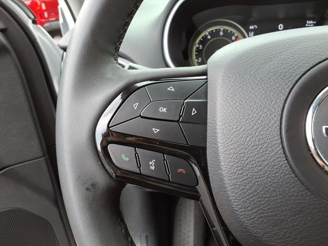 2023 Jeep Cherokee Altitude photo 19