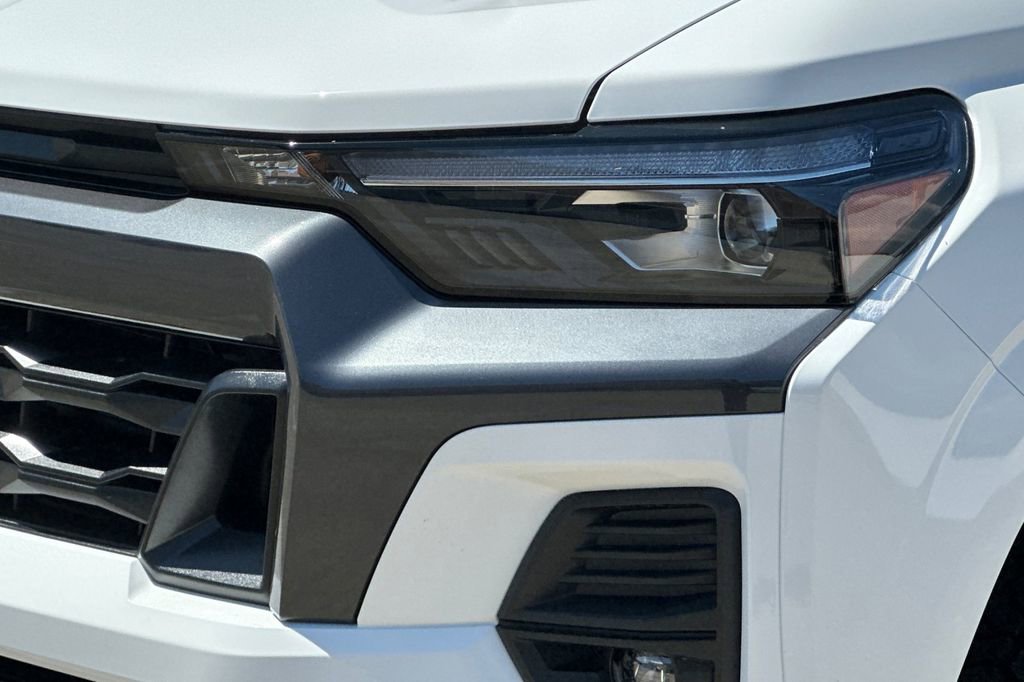 2025 Chevrolet Colorado Work Truck LT photo 28