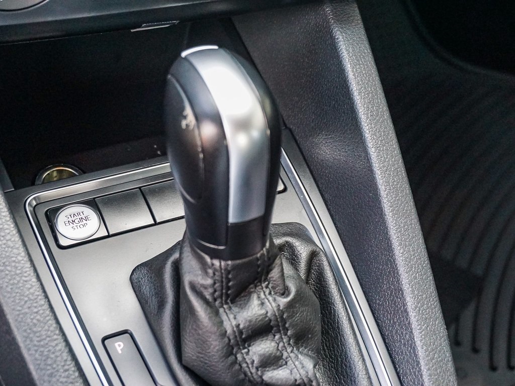 2015 Volkswagen Jetta 2.0 S photo 16