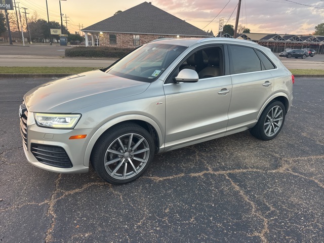 2018 Audi Q3 Premium Plus's photo