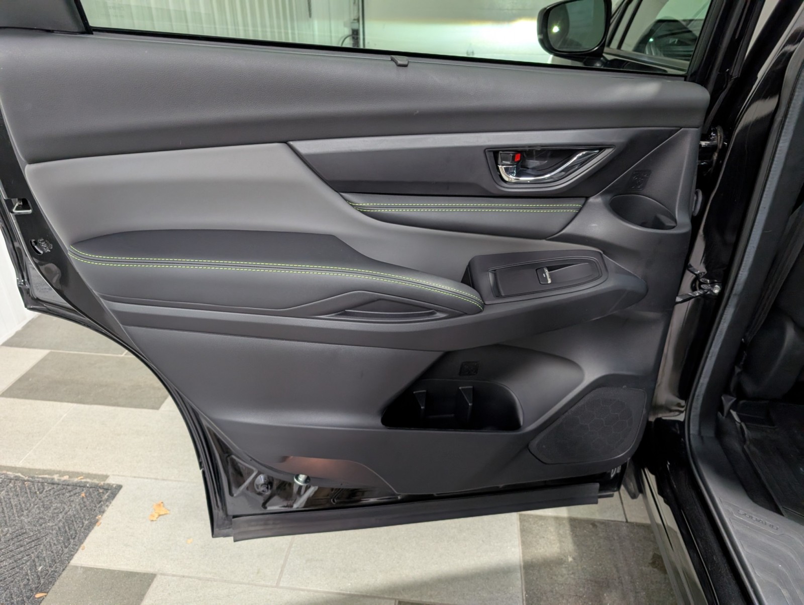 2024 Subaru Ascent Onyx Edition photo 3