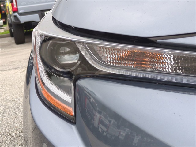 2025 Toyota Corolla LE photo 9