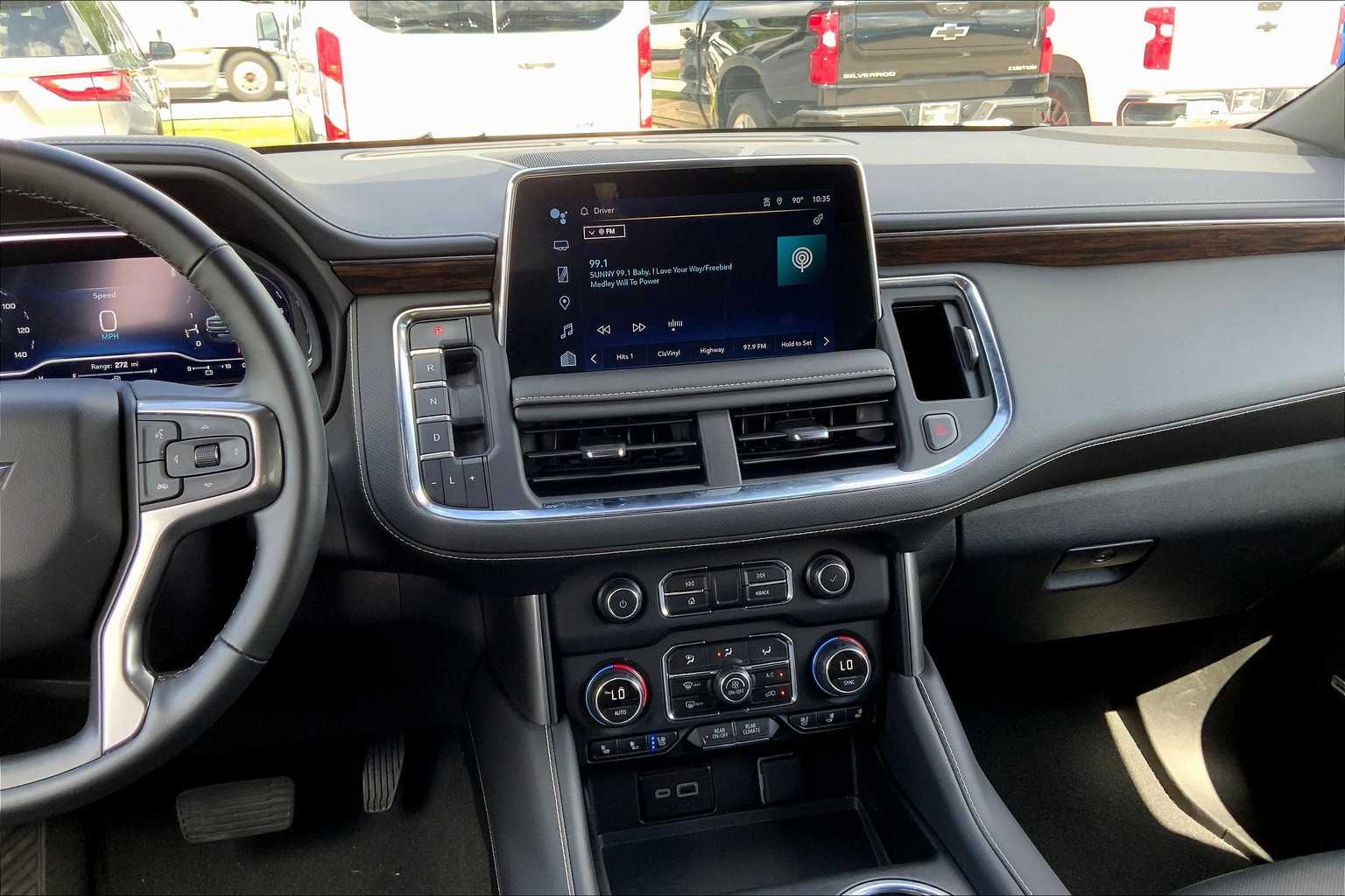 2024 Chevrolet Tahoe Premier photo 8
