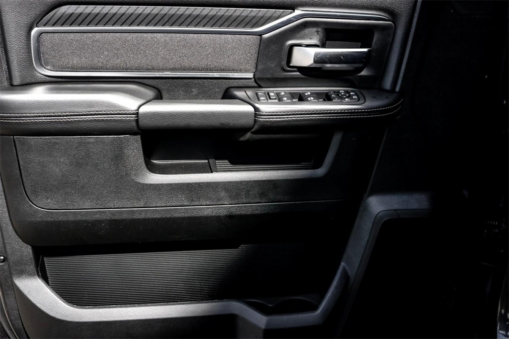 2025 Ram 2500 Big Horn photo 7