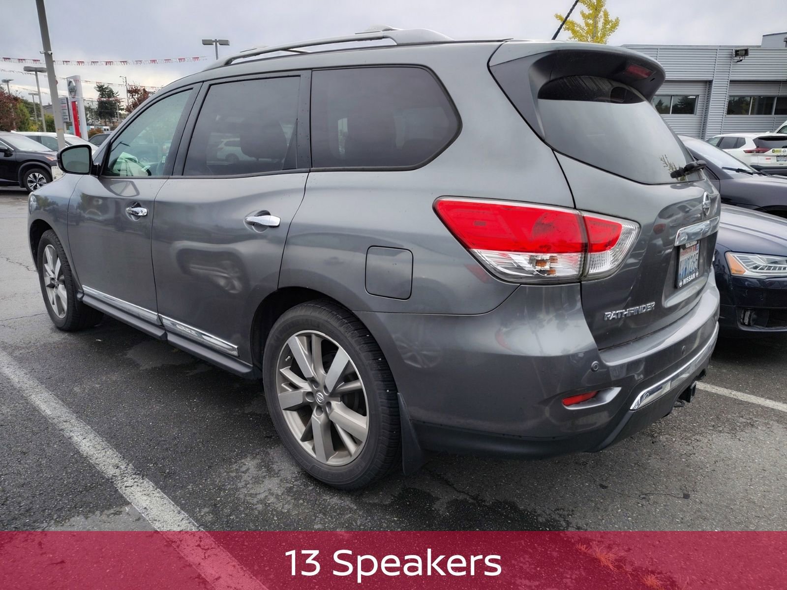 2015 Nissan Pathfinder Platinum photo 4