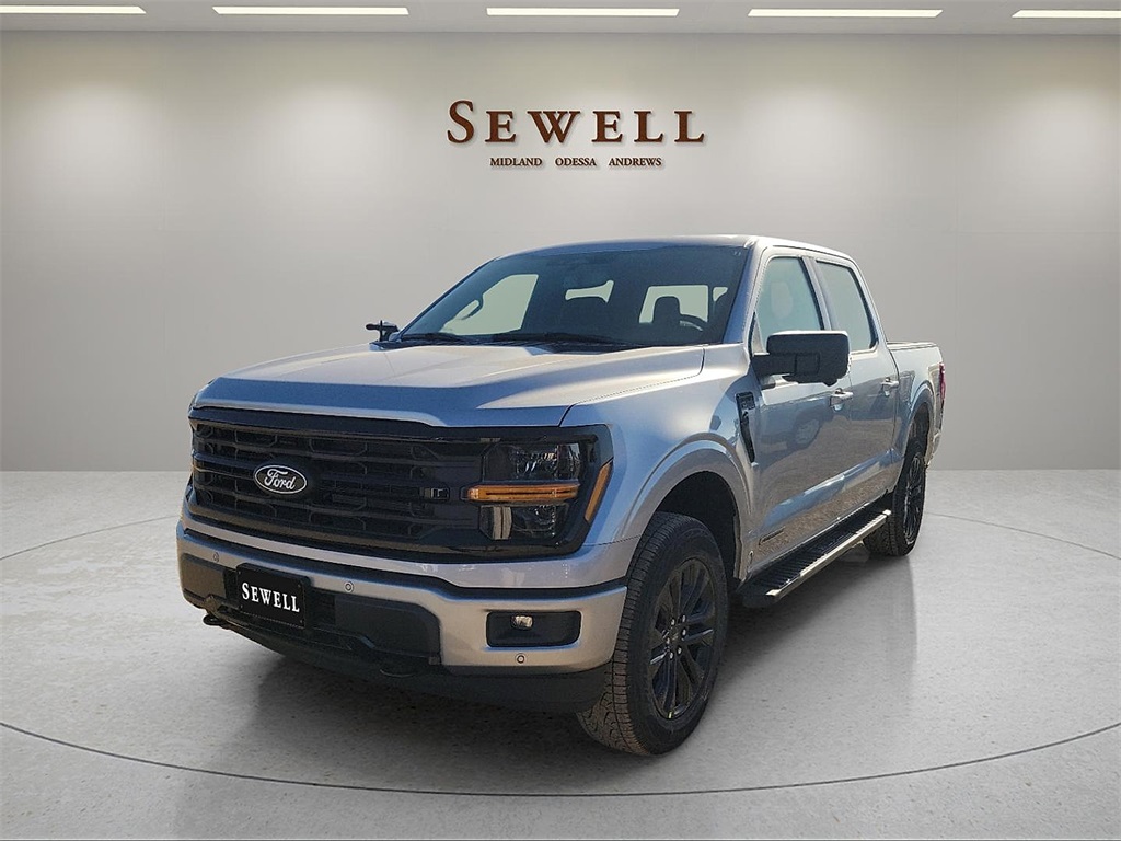 2025 Ford F-150 XLT's photo