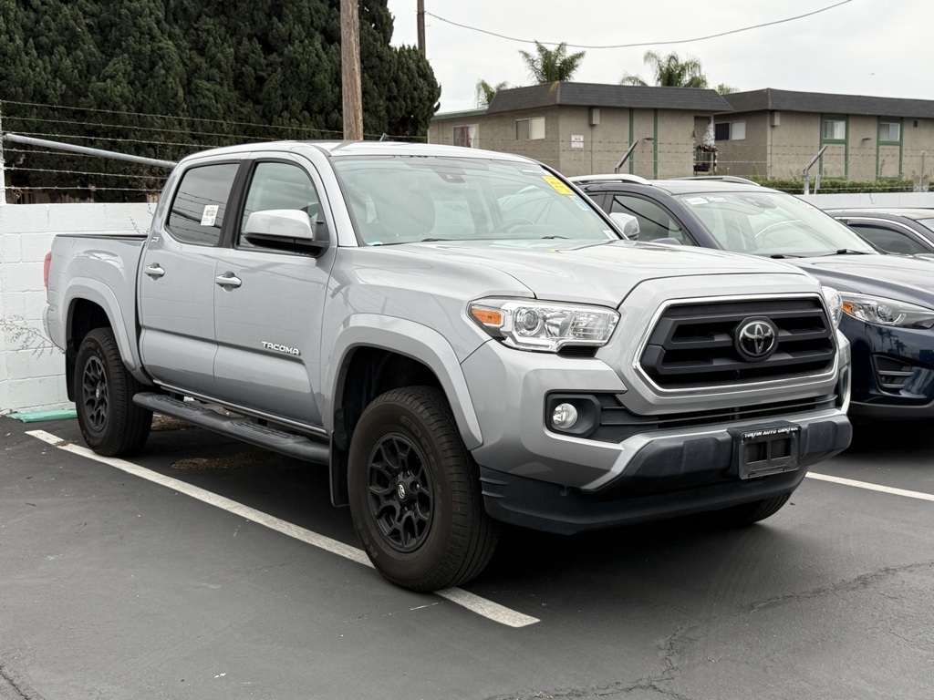 2021 Toyota Tacoma SR5's photo