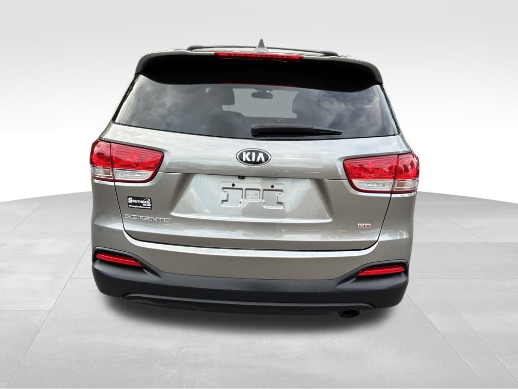 2018 Kia Sorento LX photo 4